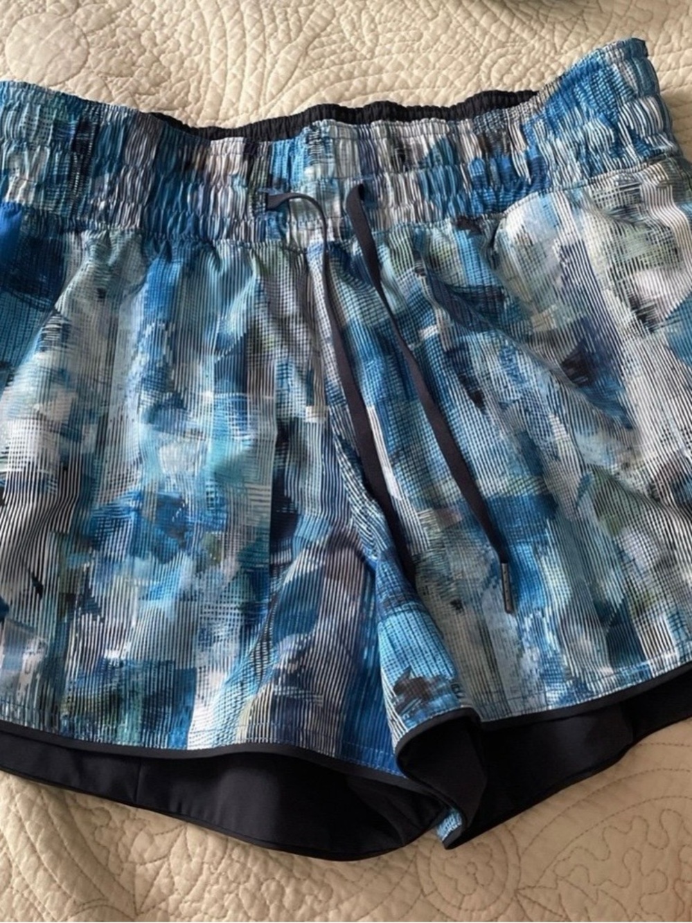lululemon athletica Blue reversible Patterned Running Shorts